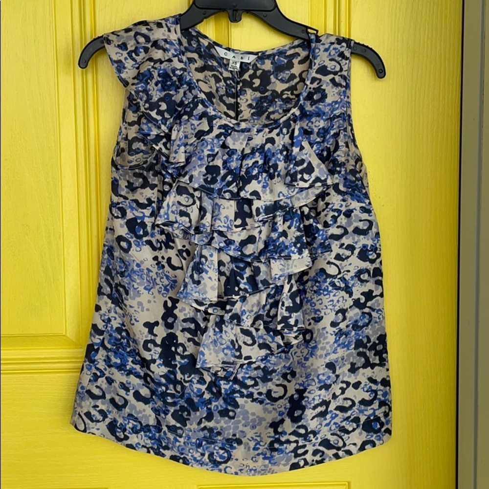 📏 CAbi 628 Blue Leopard Top XS - Picture 4 of 7